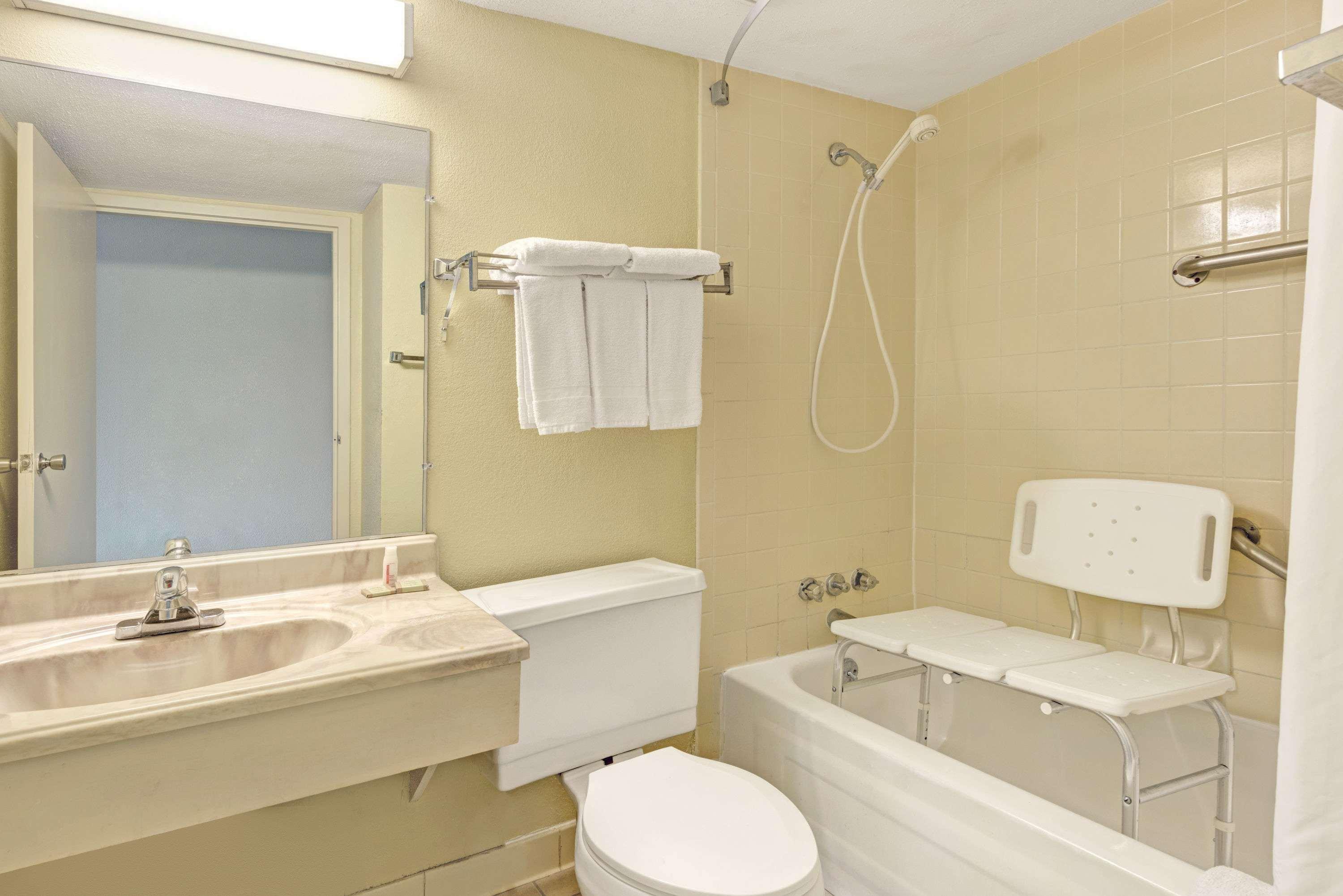 ซูเปอร์ 8 บาย วินด์แฮม อินเดียนาโพลิส เซาท์ Motel ภายนอก รูปภาพ